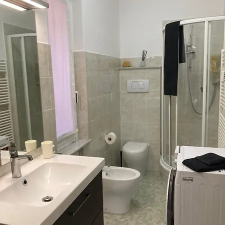 Apartment Comodo Al Molo Acquario A-c Genoa