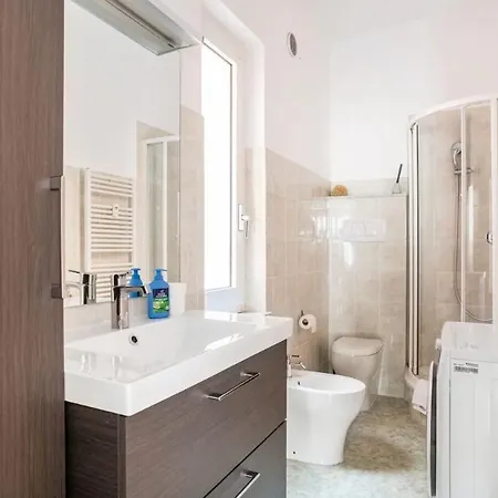 Comodo Al Molo Acquario A-c Genova